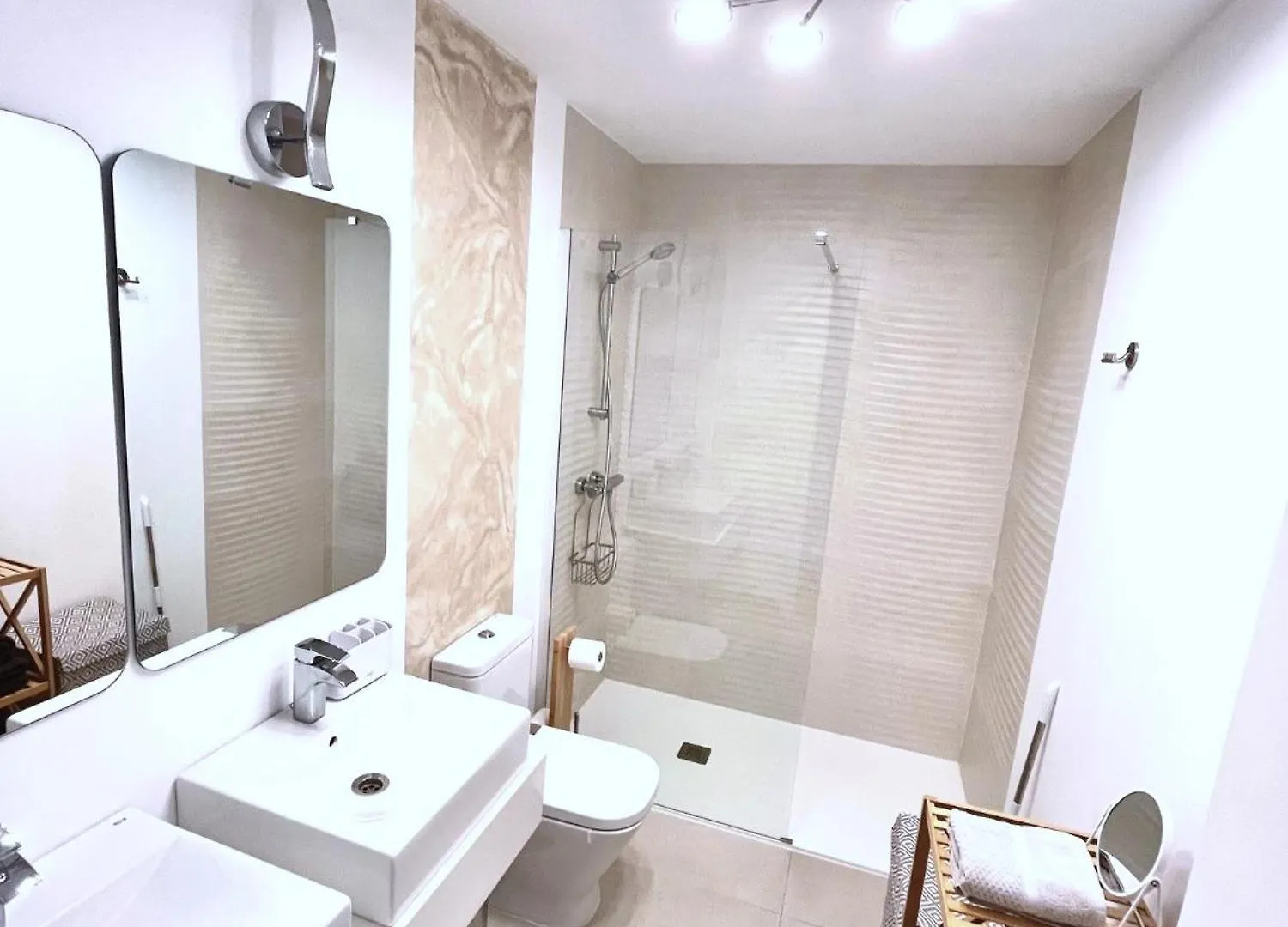 Casa Estepona - Apartamento Con Un Toque Artistico Διαμέρισμα